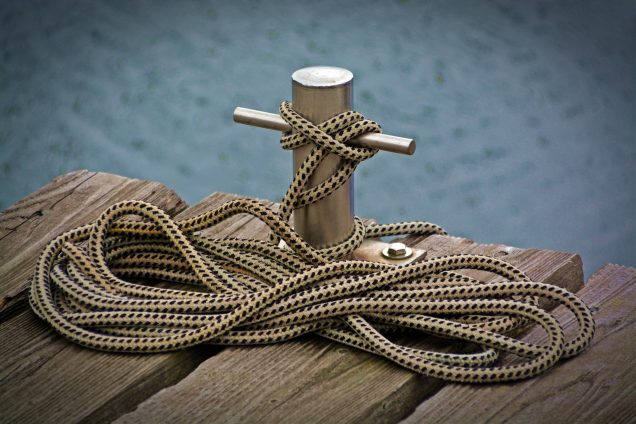 Zeilschip omgeslagen op de Nieuwe Merwede