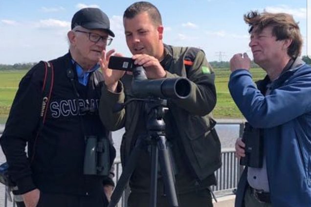 Prof. Mr. Pieter van Vollenhoven op ontdekking in de Biesbosch