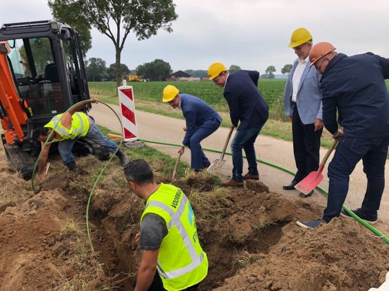 Start aanleg glasvezel in buitengebied Altena