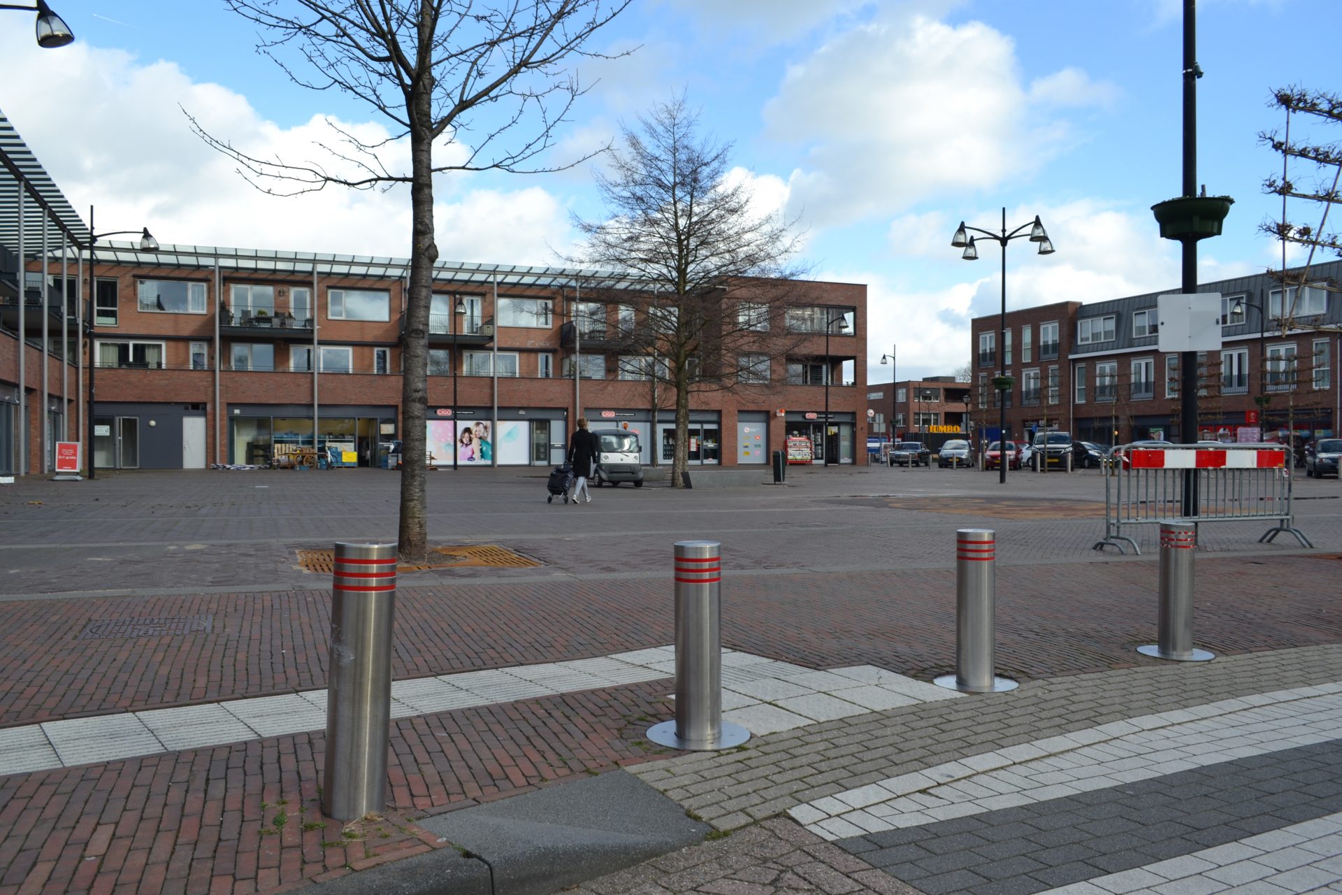 Feestelijke opening van het vernieuwde marktplein Wijk en Aalburg