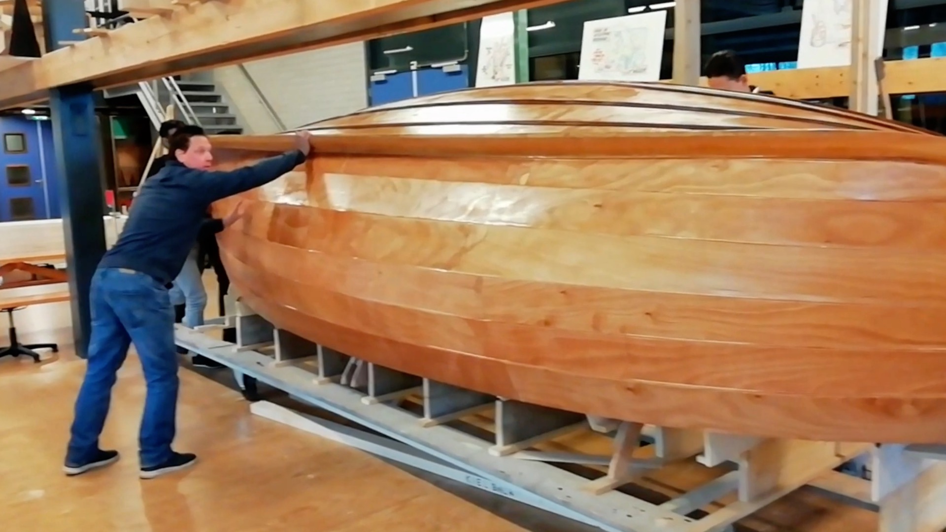 Willem van Oranje college bouwt aan roeiboot met kansen