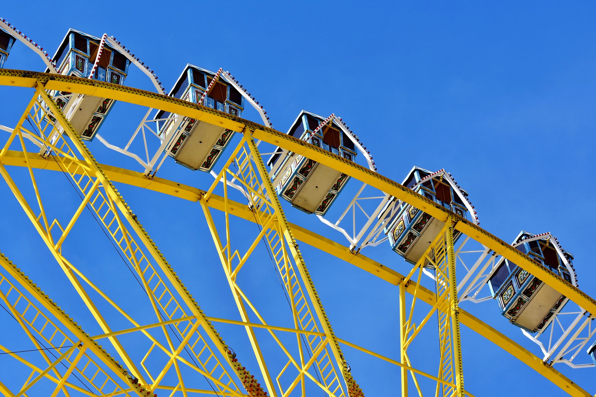 Kermis in Drongelen tijdens Koningsdag