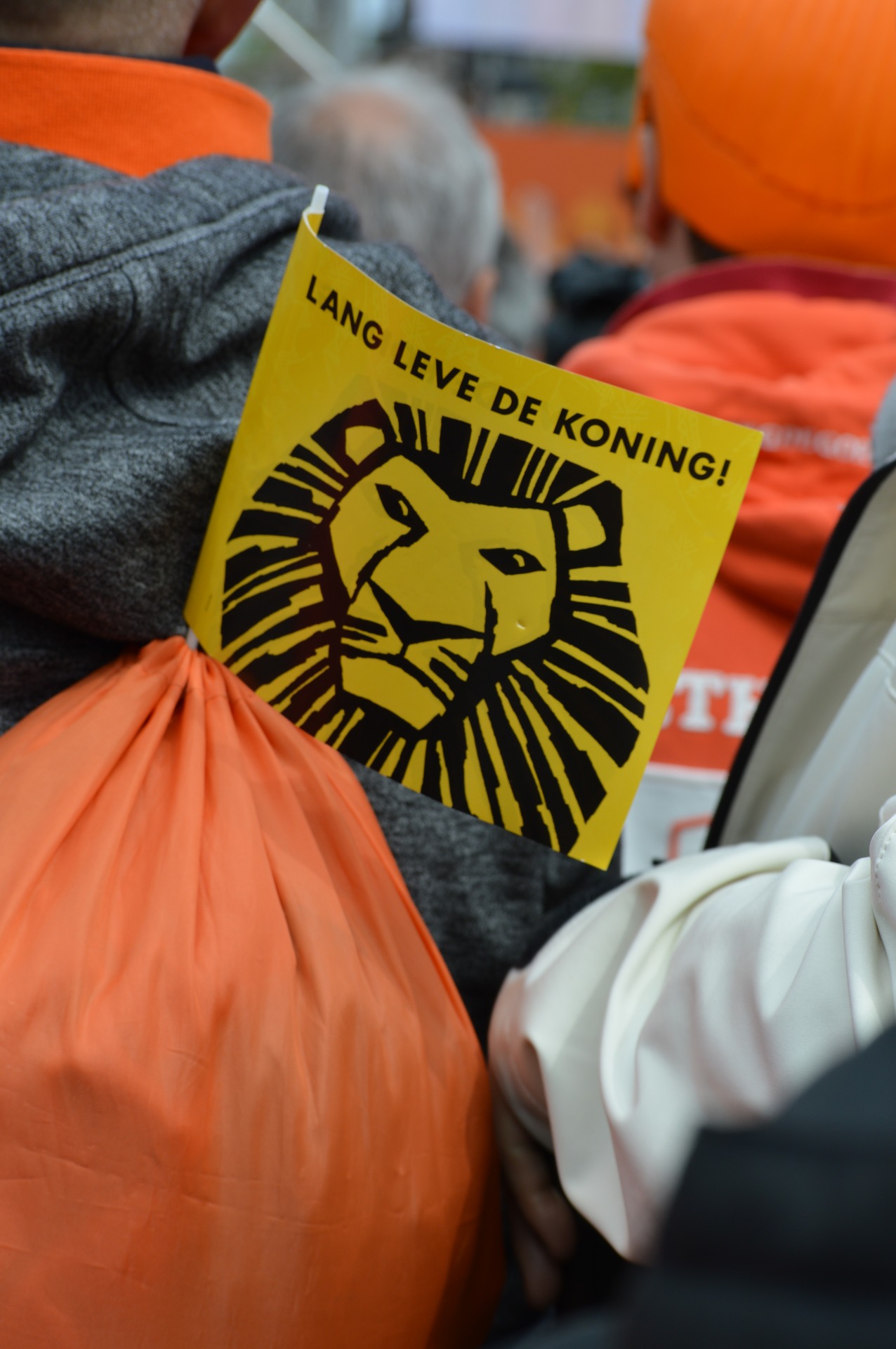 Jongerencentrum De Pomp kleurt oranje