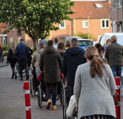 Wandelen met jong en oud in Werkendam