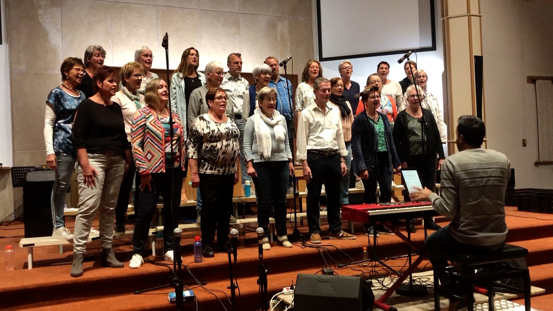 Doek valt voor Nieuwendijks Gospelkoor Shalom