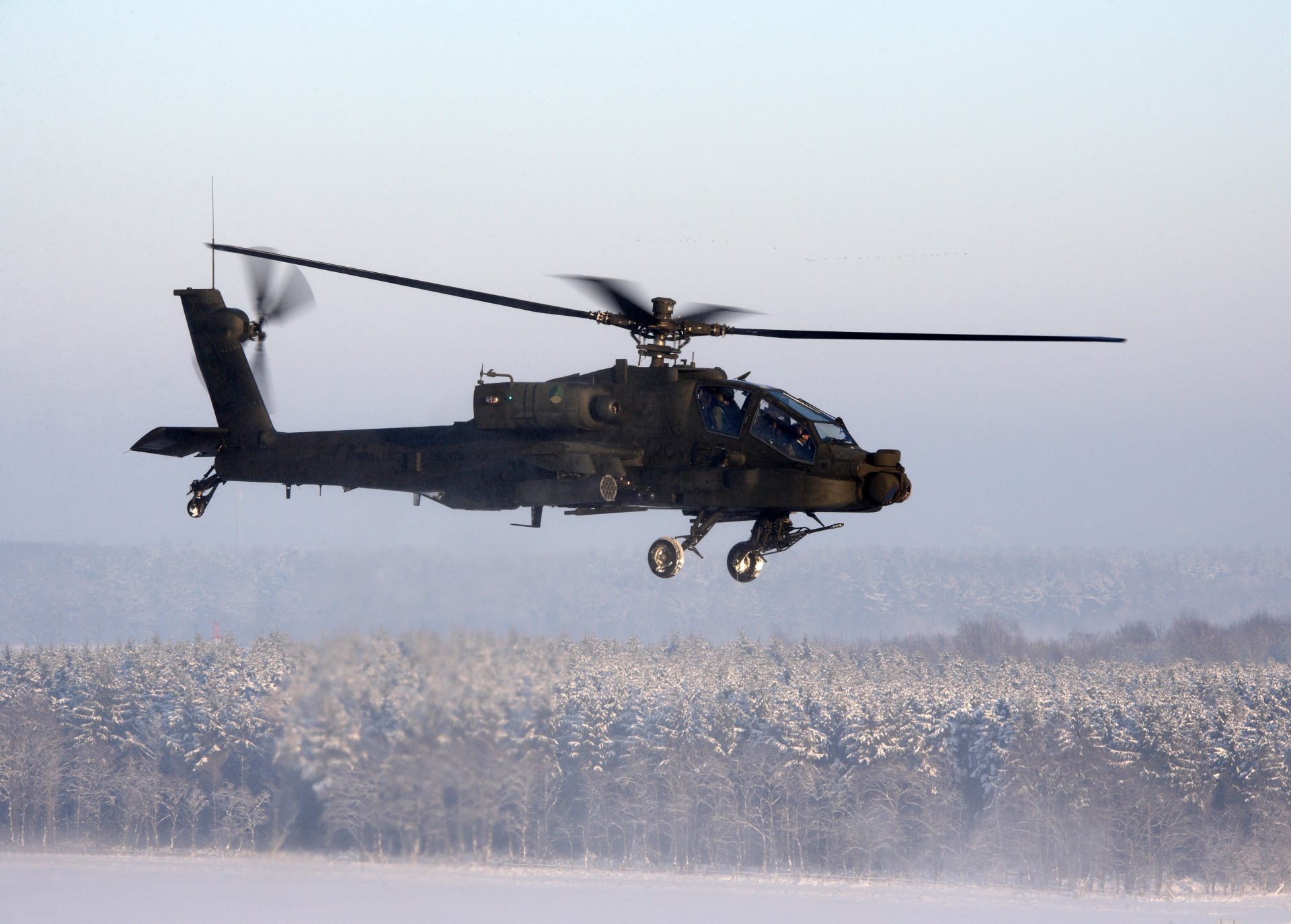 Oefening met helikopters in Altena