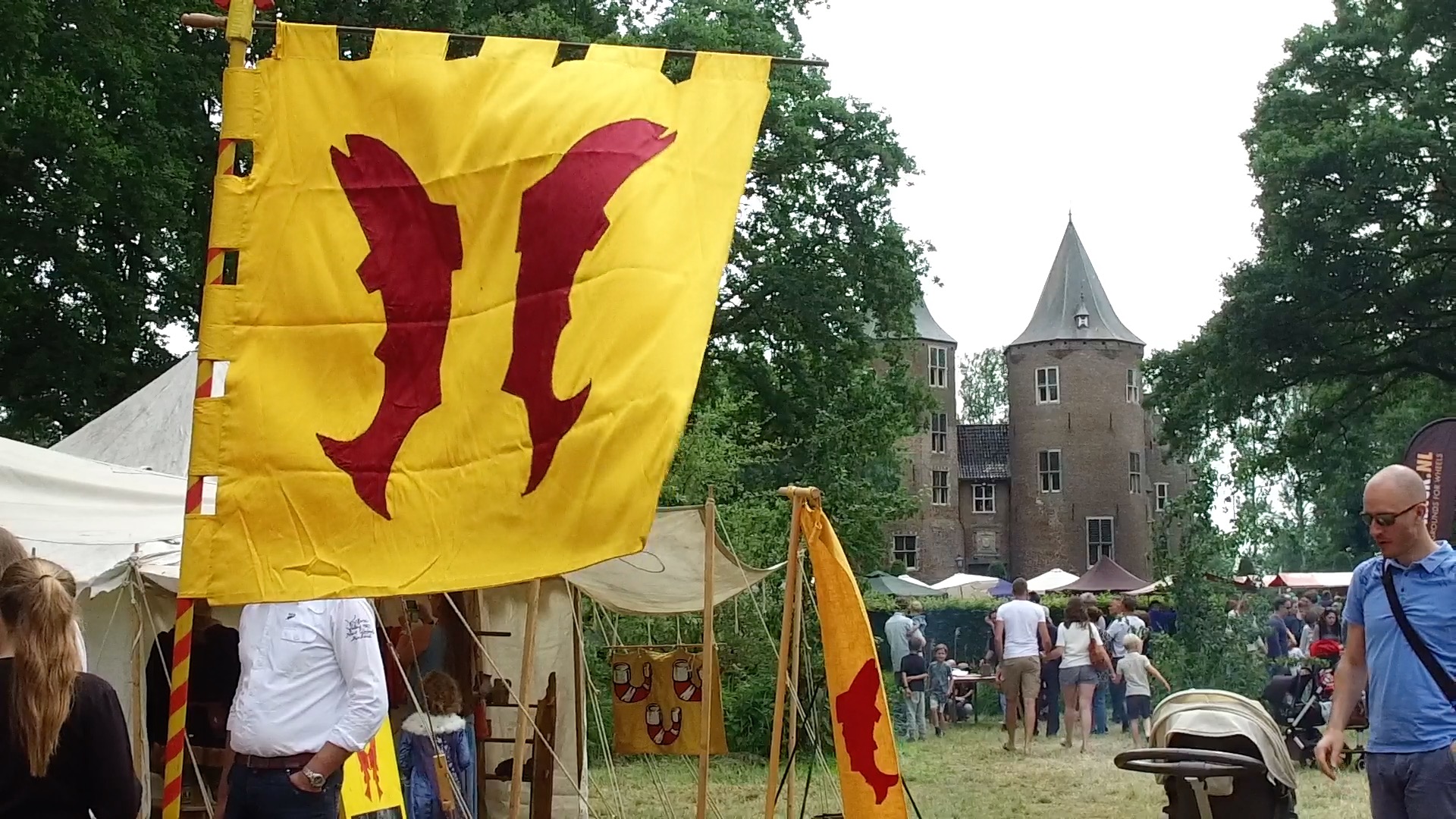 Zeer geslaagde Kastelendag op Kasteel Dussen