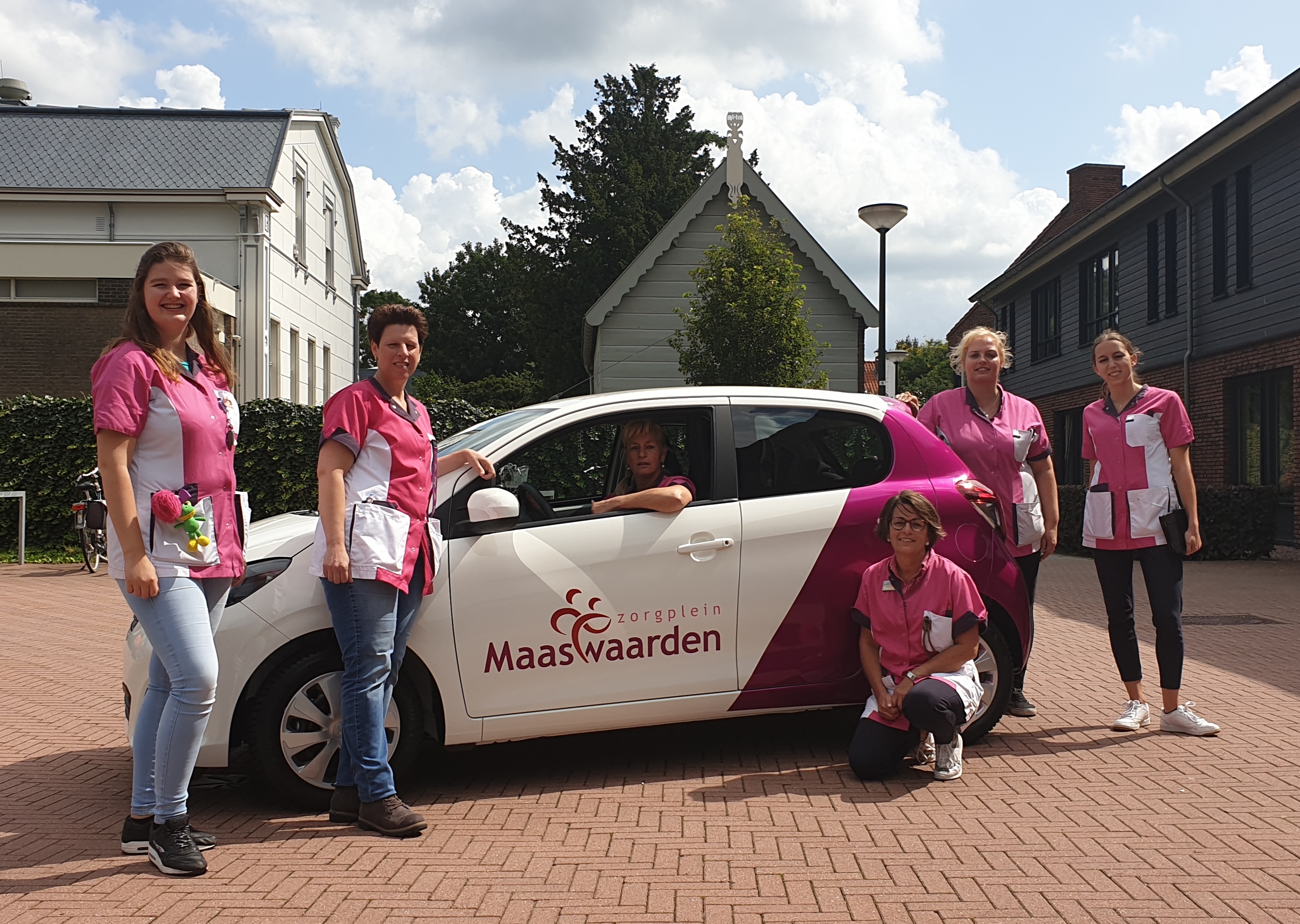 Thuiszorgteams Zorgplein Maaswaarden zichtbaar met auto