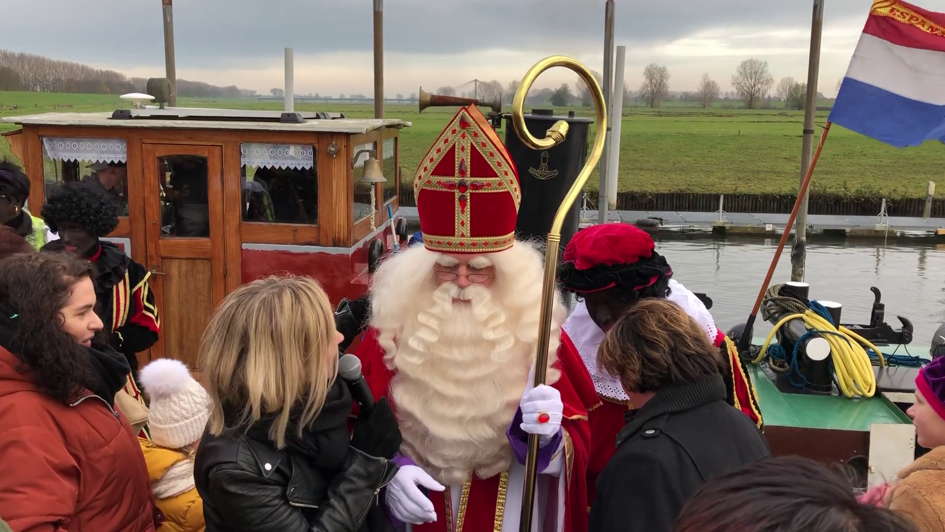 Sinterklaas kwam per stoomboot naar Genderen