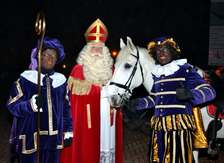 Sinterklaas komt weer ’s avonds aan in Nieuwendijk