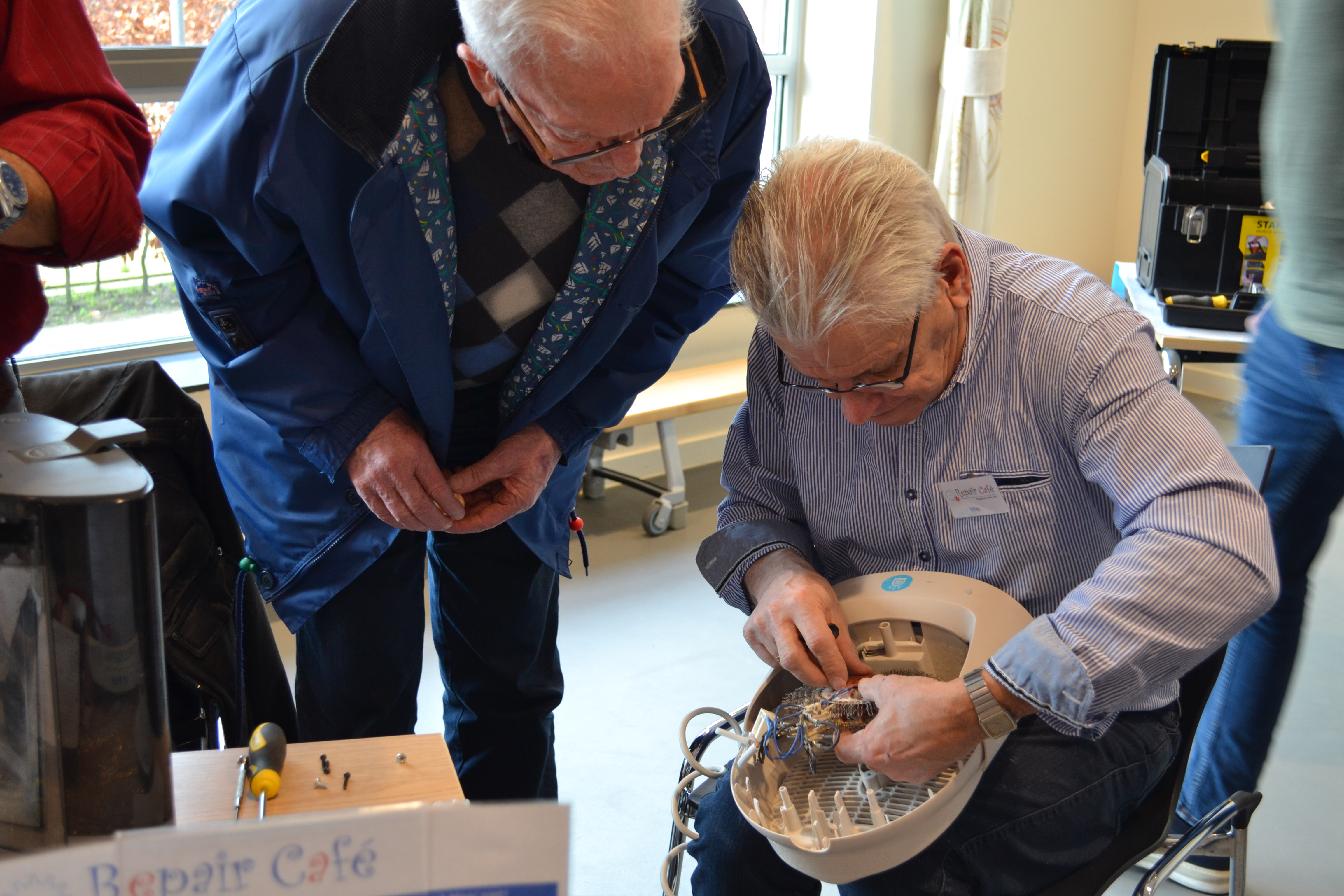 Repair café Altena Werkendam zoekt vrijwilligers