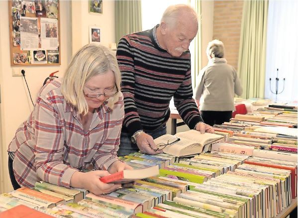 Inloopspreekuur vrijwilligerswerk van start in bibliotheek Woudrichem