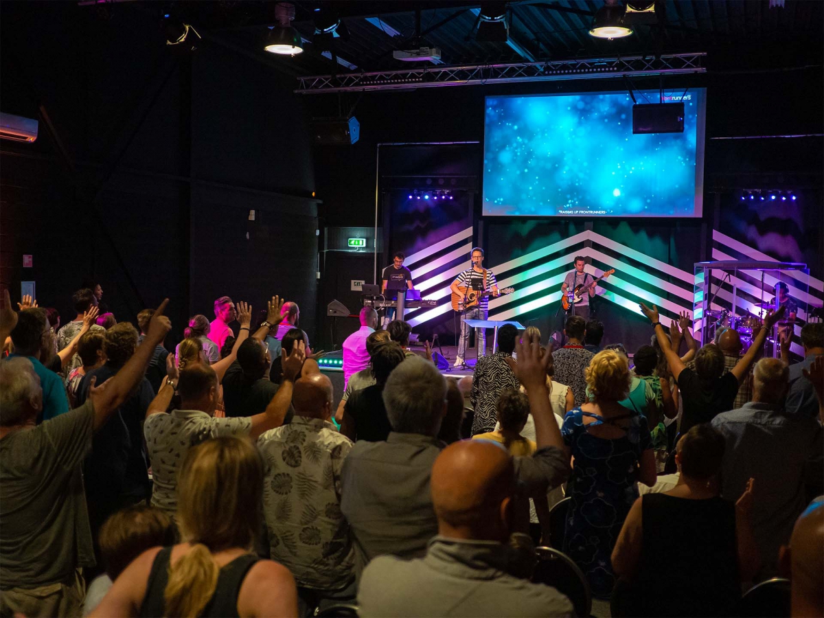 Frontrunners Ministries dringend op zoek naar nieuwe locatie