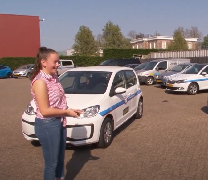 Eerste zorgheld op weg met zorgheldenauto