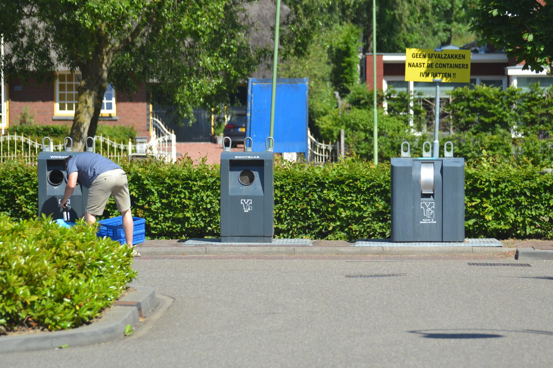 Containertuintjes tegen bijplaatsen afval Werkendam