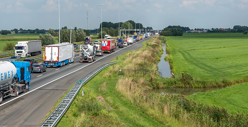 Files op A27 bovenaan File Top 10 van ANWB