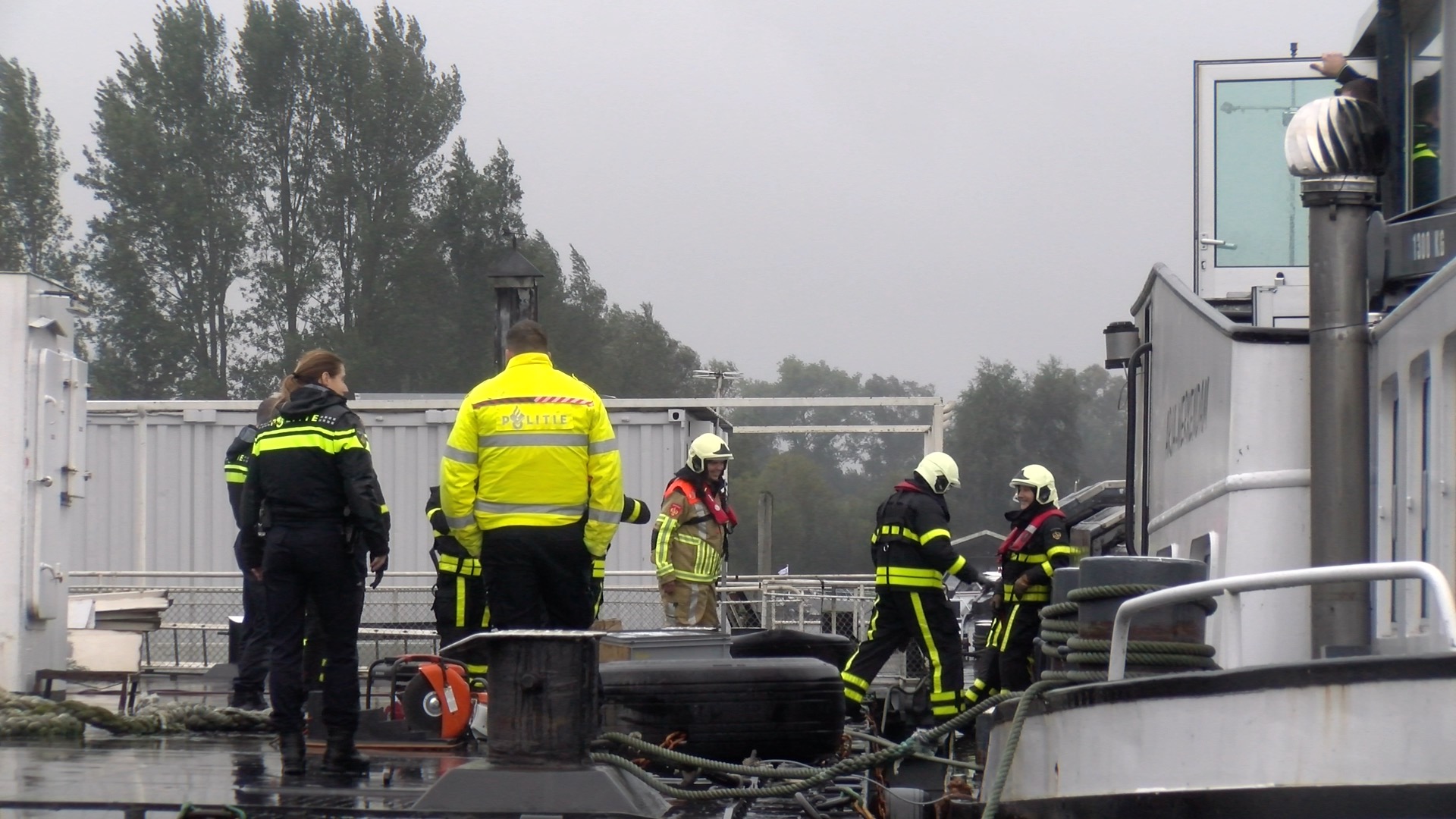 Vrachtboot met honderden hennepplanten gevonden