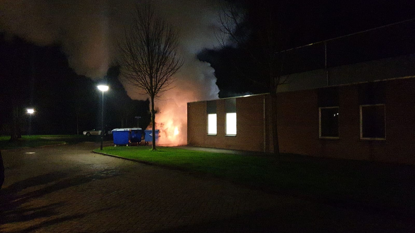 Auto uitgebrand in Almkerk nabij verzorgingstehuis