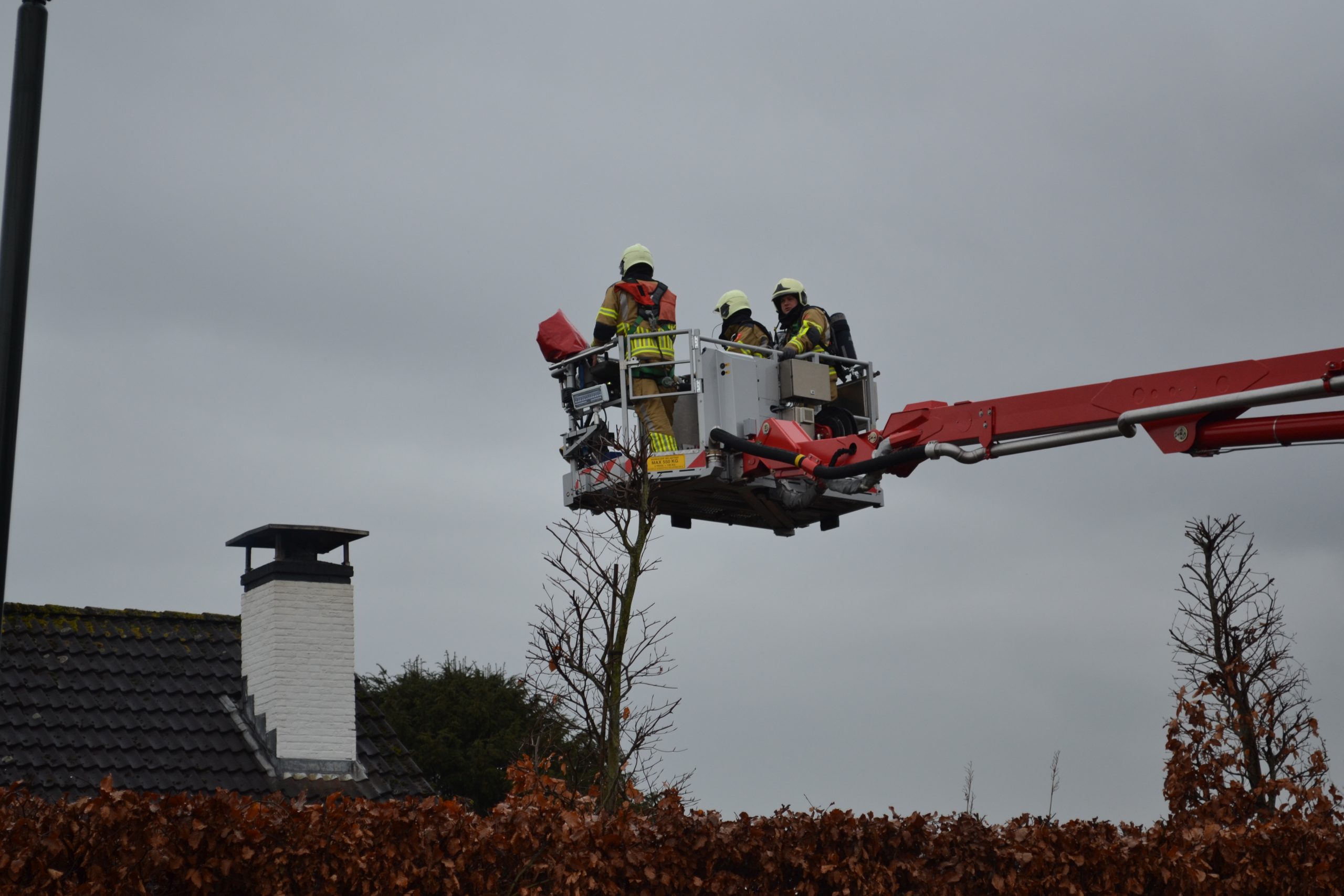 Schoorsteenbrand in Genderen snel onder controle