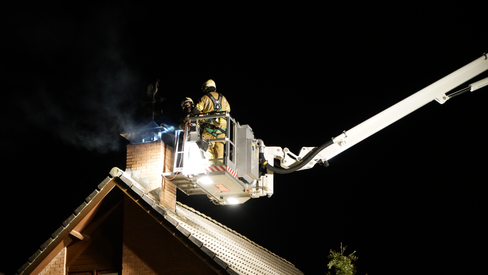 Brandgerucht blijkt schoorsteenbrand in Meeuwen