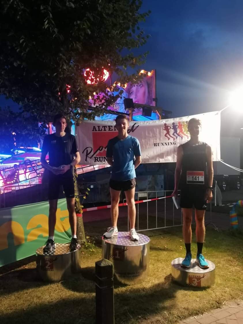 Dussense Stan Schipperen wint de 49e editie van de BBQ Compleetloop in Giessen