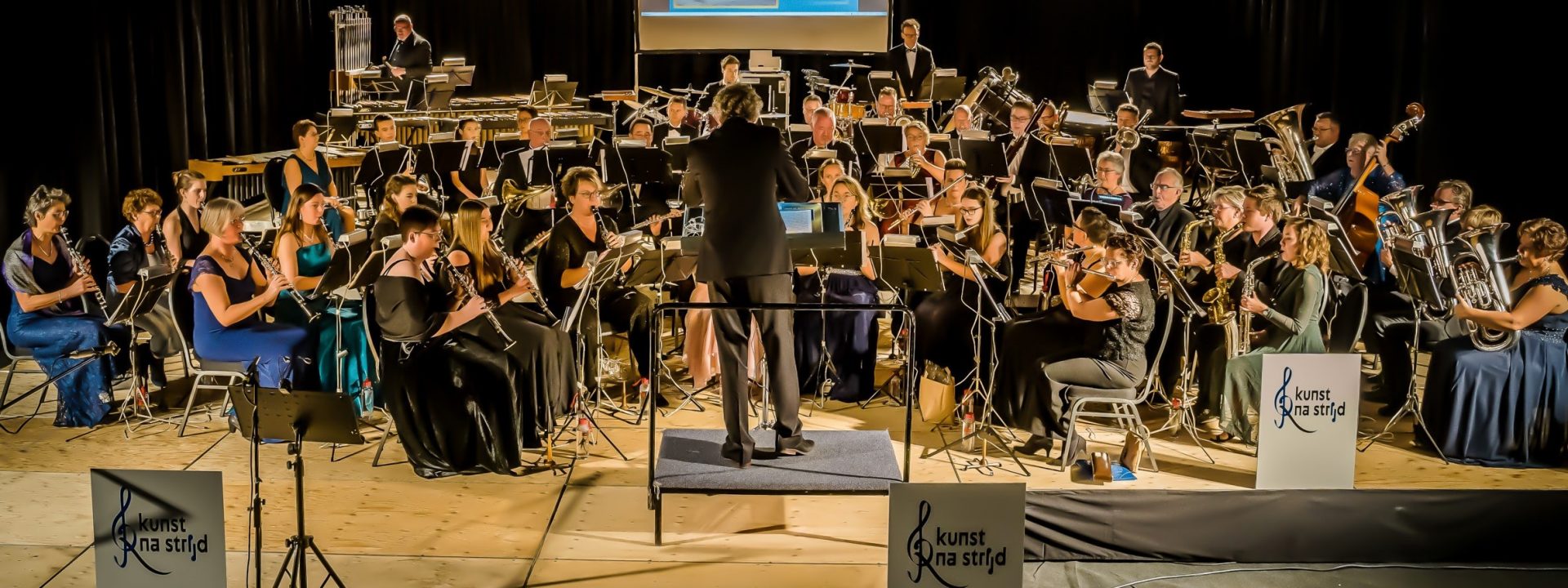 De Avond van De Woerkumse Muziek