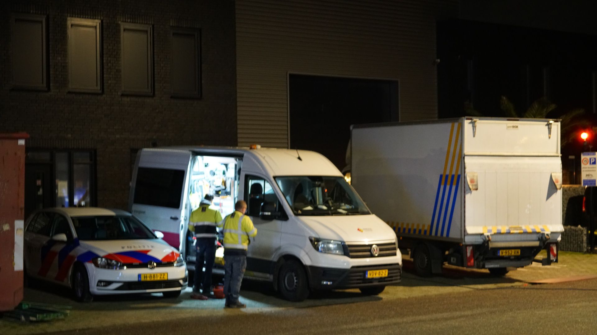 Hennepkwekerijen ontdekt in loods in Veen