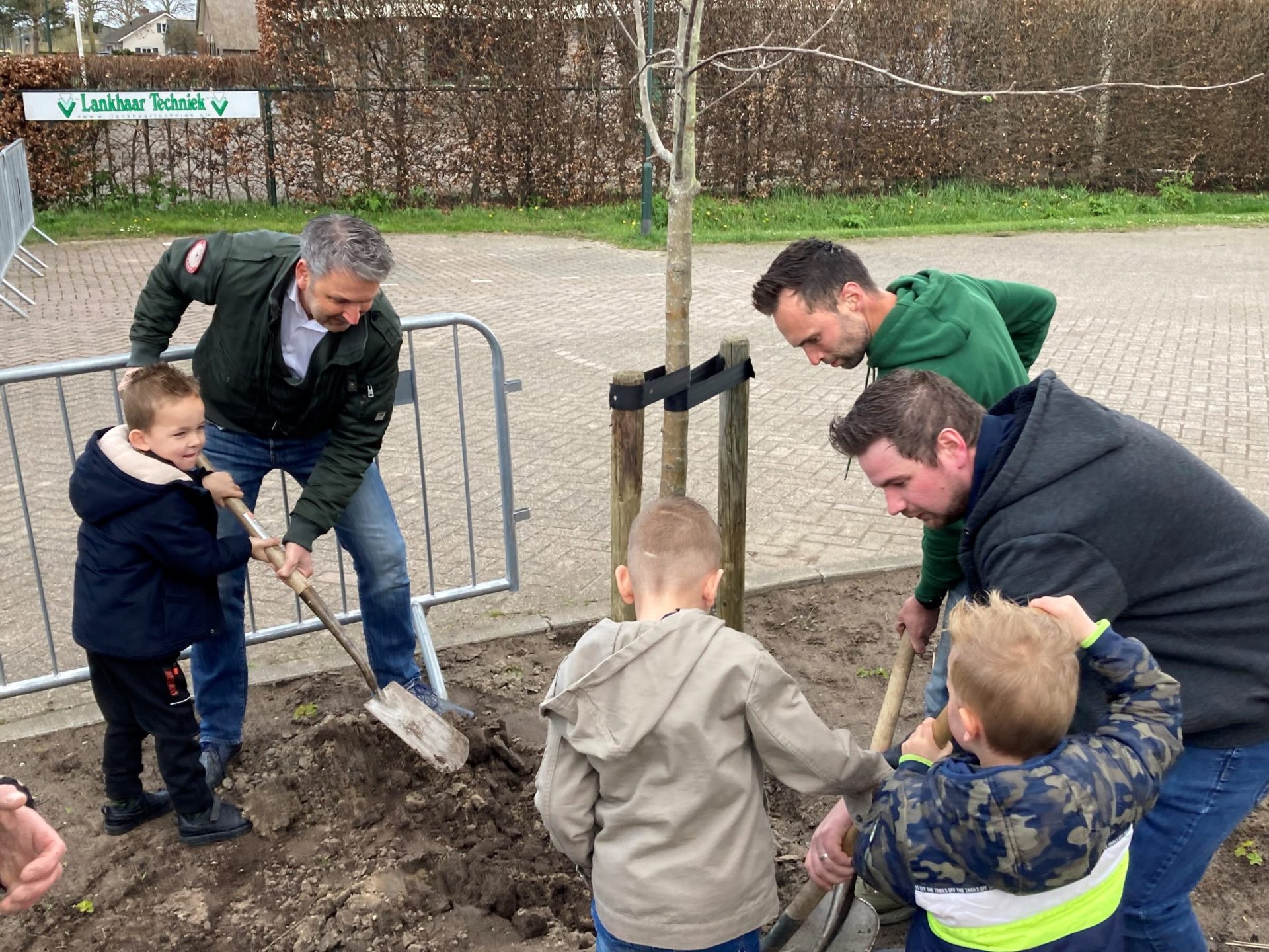 Schoolmoestuin Eethen maakt melding van vernielingen