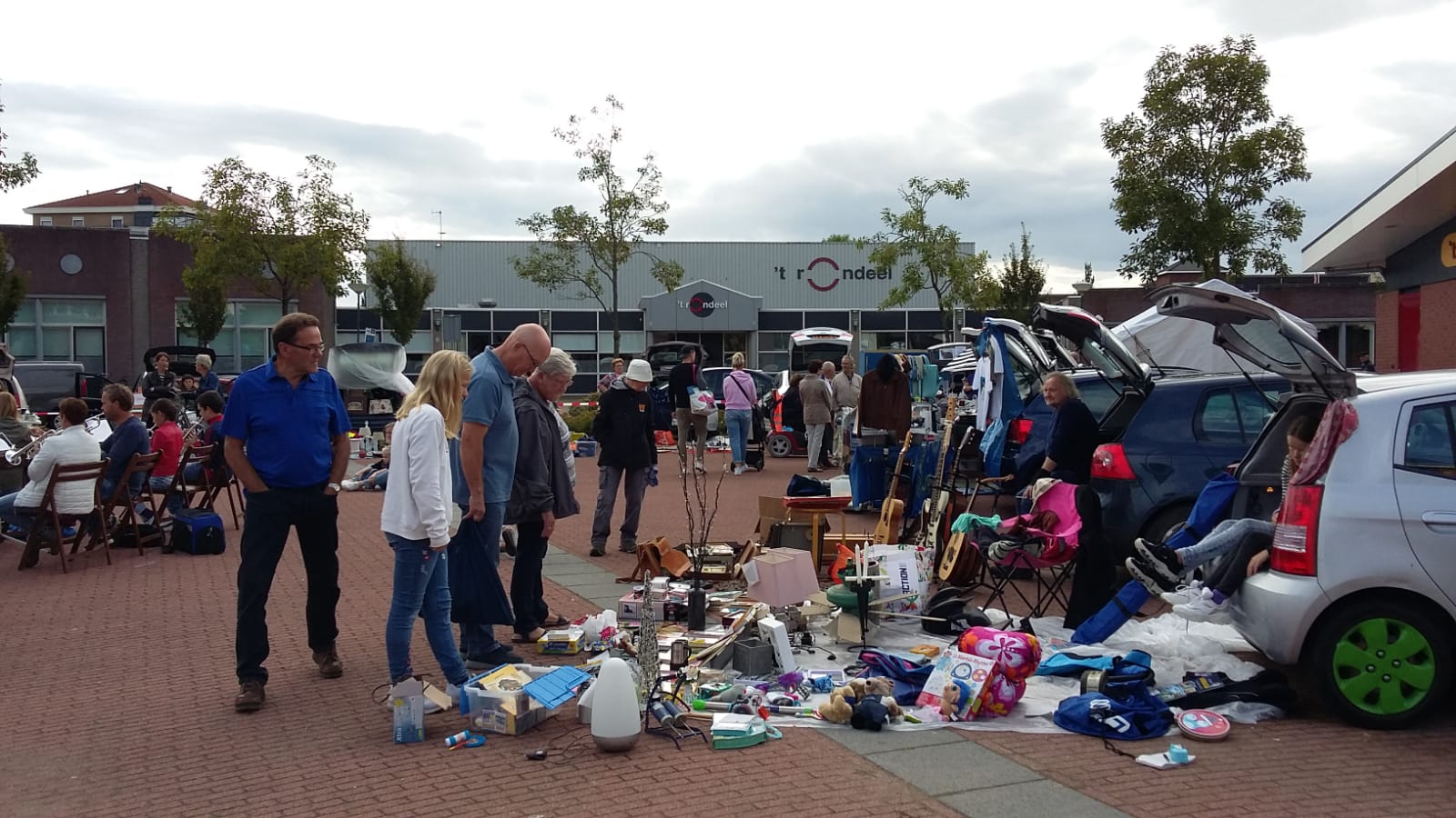 Kofferbakmarkt op ’t Rond op 7 september