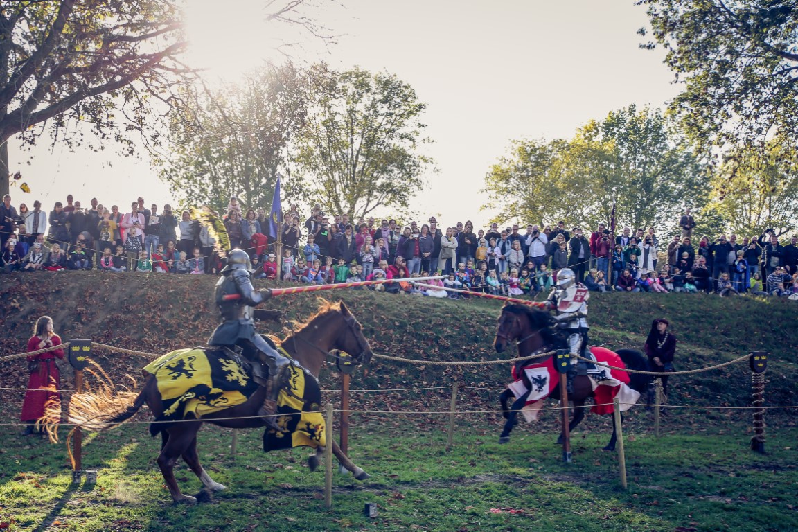 Avontuurlijk riddertoernooi op Loevestein