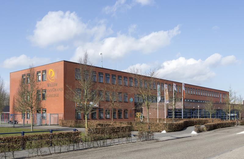 Een echt huis bouwen tijdens open dag van Willem van Oranje College 