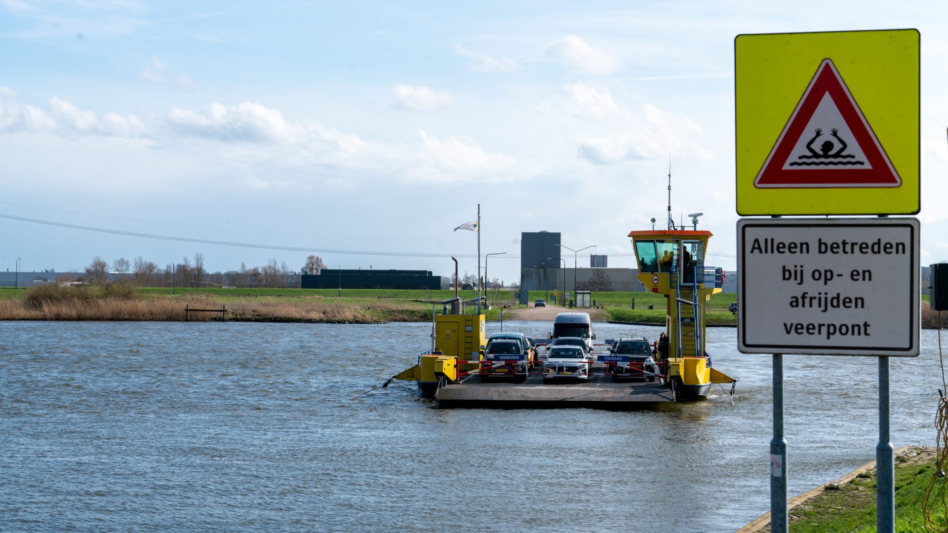 Aangepaste wintervaartijden Bergsche Maasveren