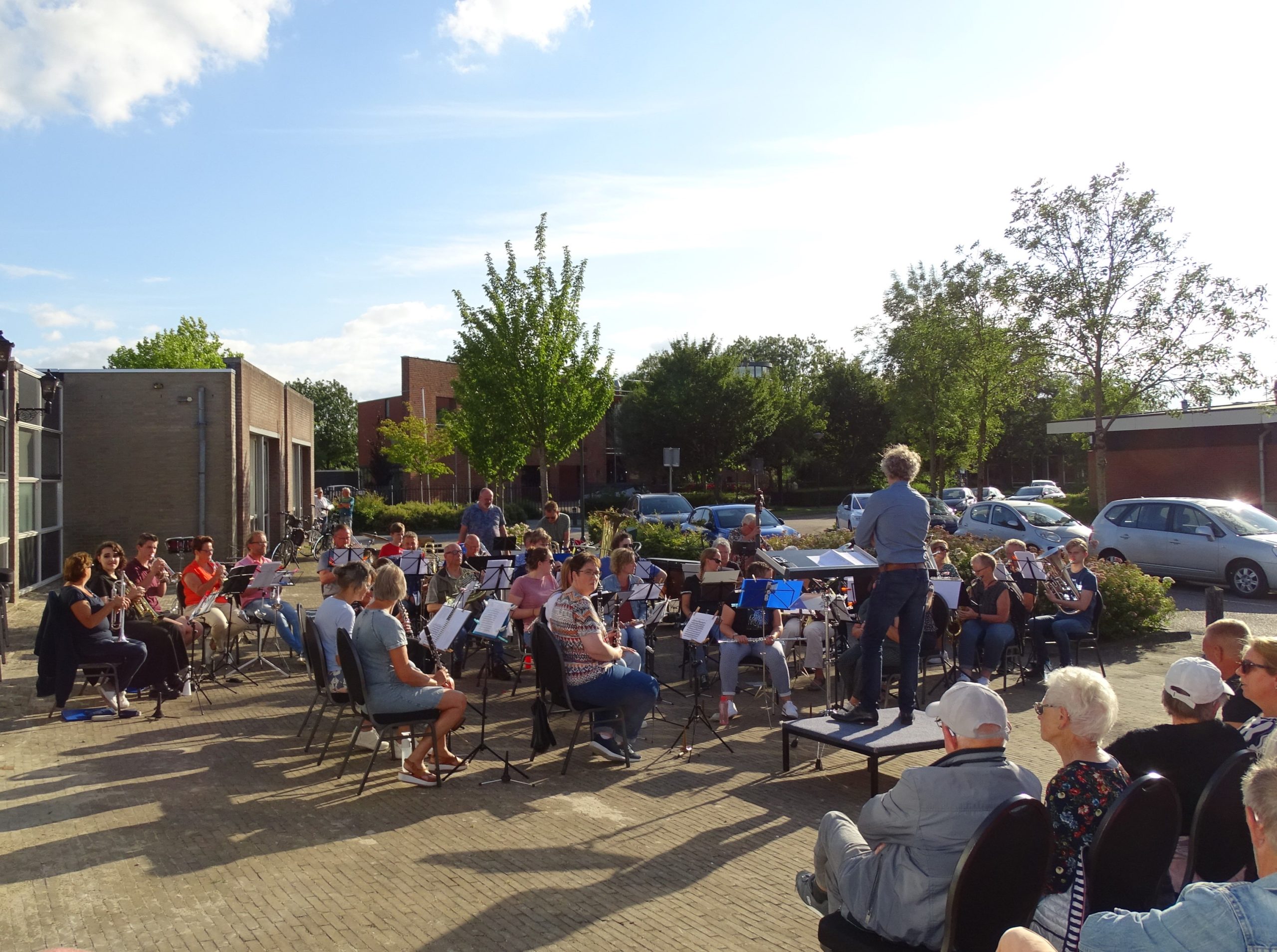 Zomeravondconcert Muziekvereniging KNS in Woudrichem