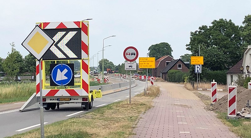 Verleggen hoge druk gasleiding Enexis nabij Hank