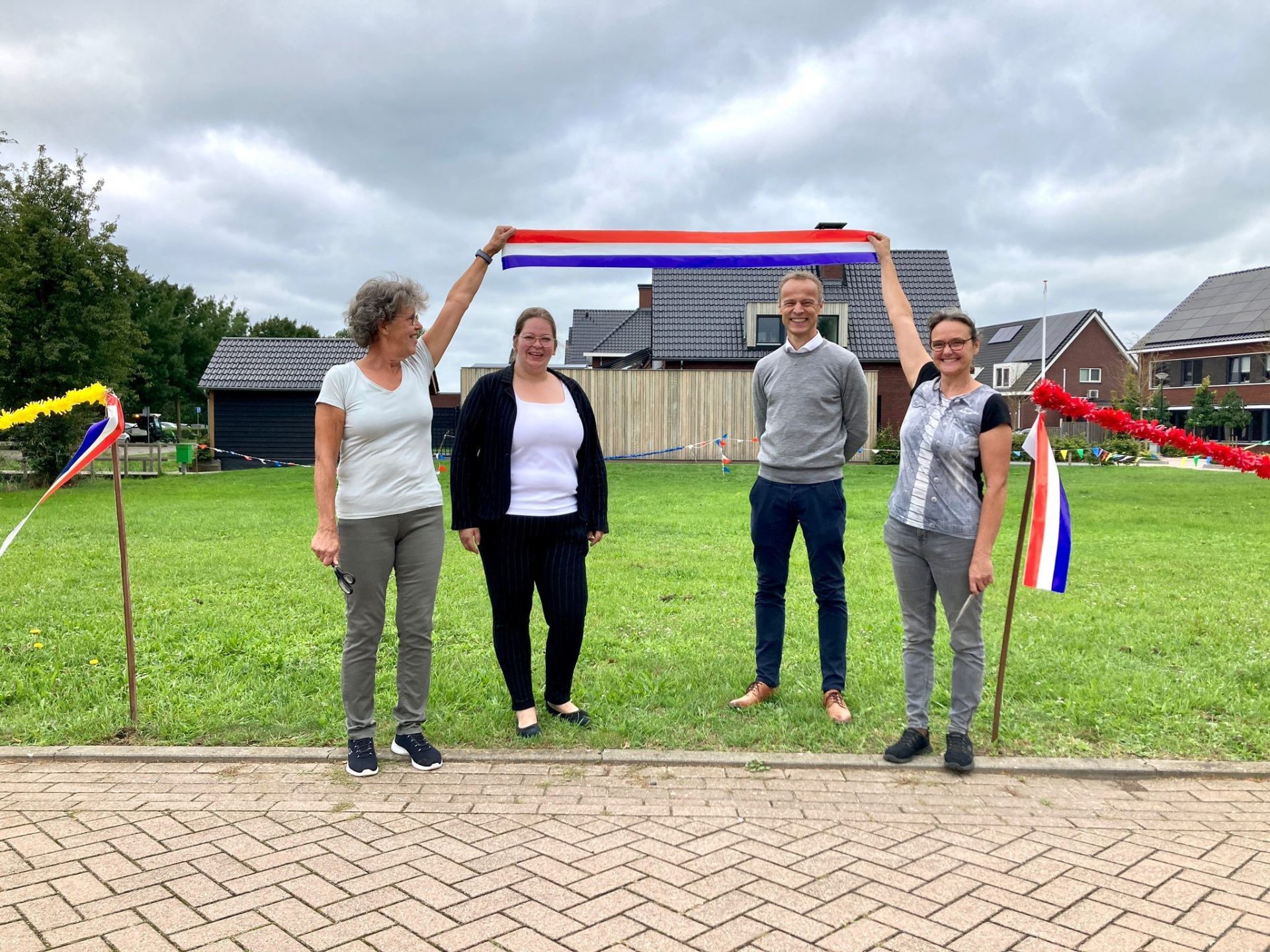 Feestelijke start van wildpluktuin in Eethen