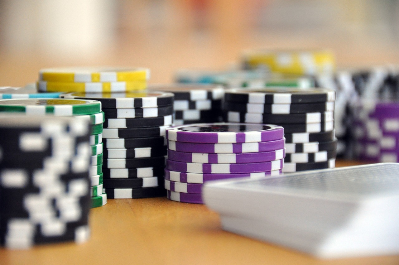 Speel poker in Wijk en Aalburg