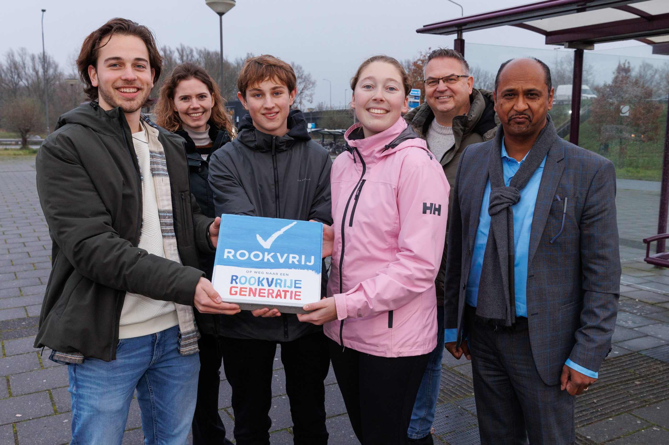 Rookvrije bushaltes in Altena dankzij Jongerenraad