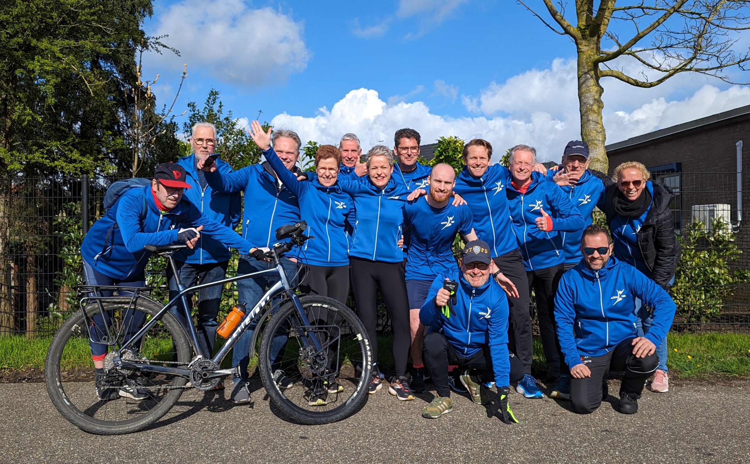 Hardloopronde in Almkerk voor Roparun