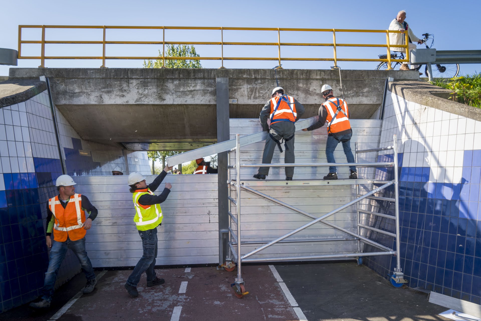 Waterschap test coupure in fietstunnel Werkendam